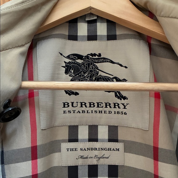 Burberry Sandringham Long Trench Coat in Sand ASO ROYALS - Picture 3 of 6